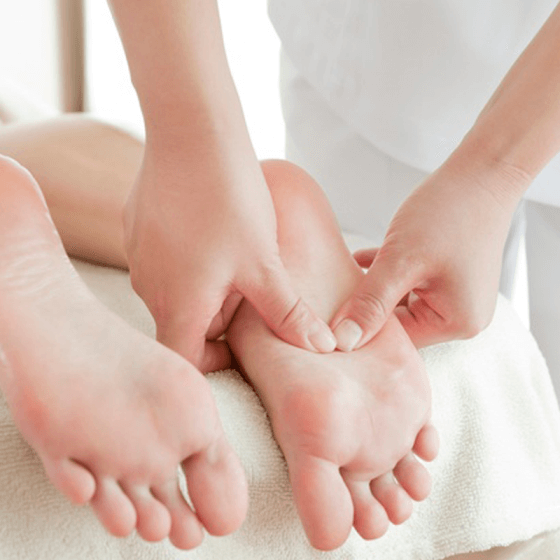 Cure Healths Provide Reflexology Therapy To Cure Your Health Problem Under Expert Naturopathy Doctor